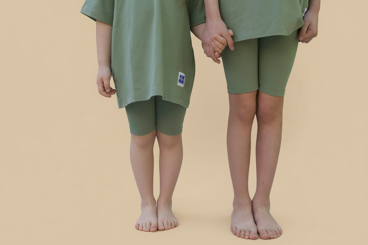LEGGINS CORTI E SEMPLICI IN COTONE BIOLOGICO