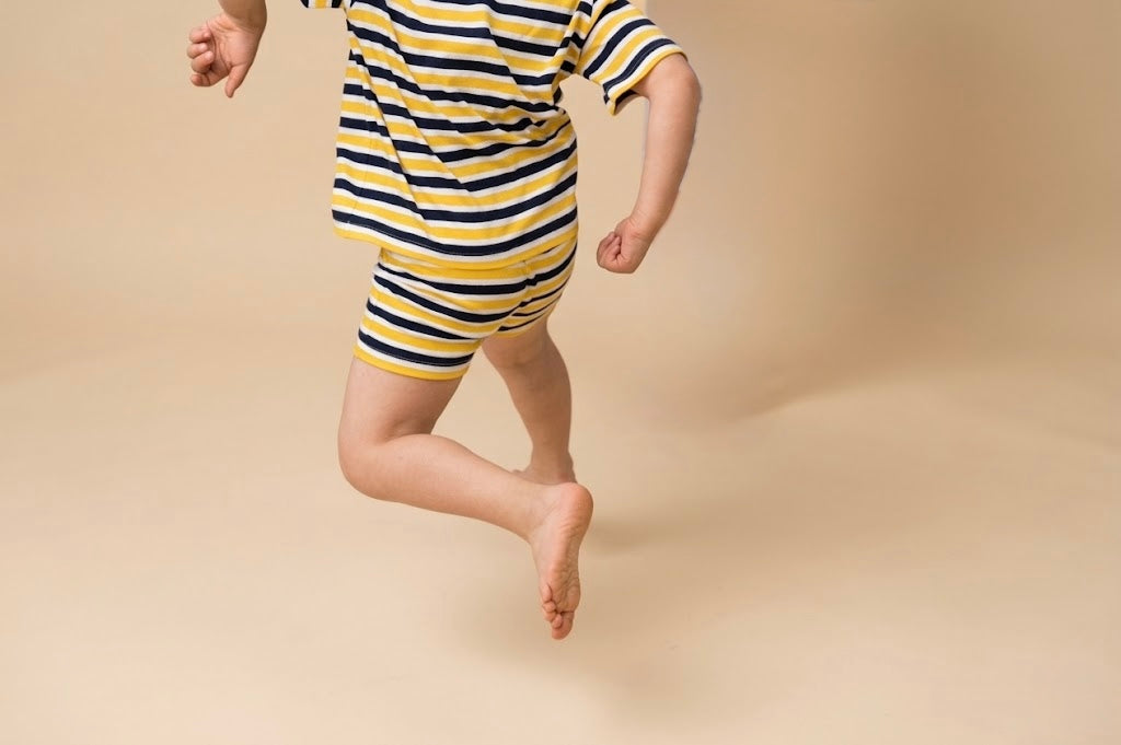PANTALONCINI A RIGHE